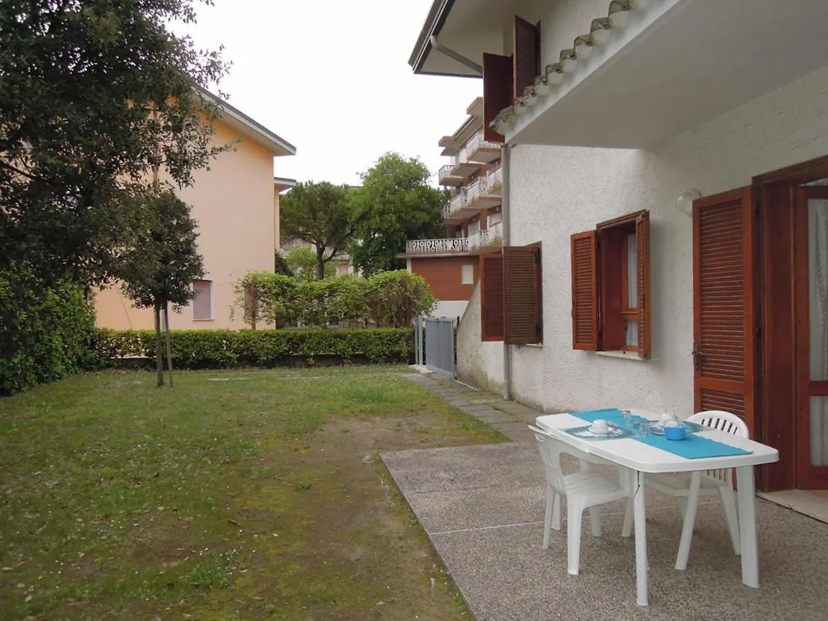 公寓 Villa With Garden 250 Meters From The Beach 比比翁 意大利