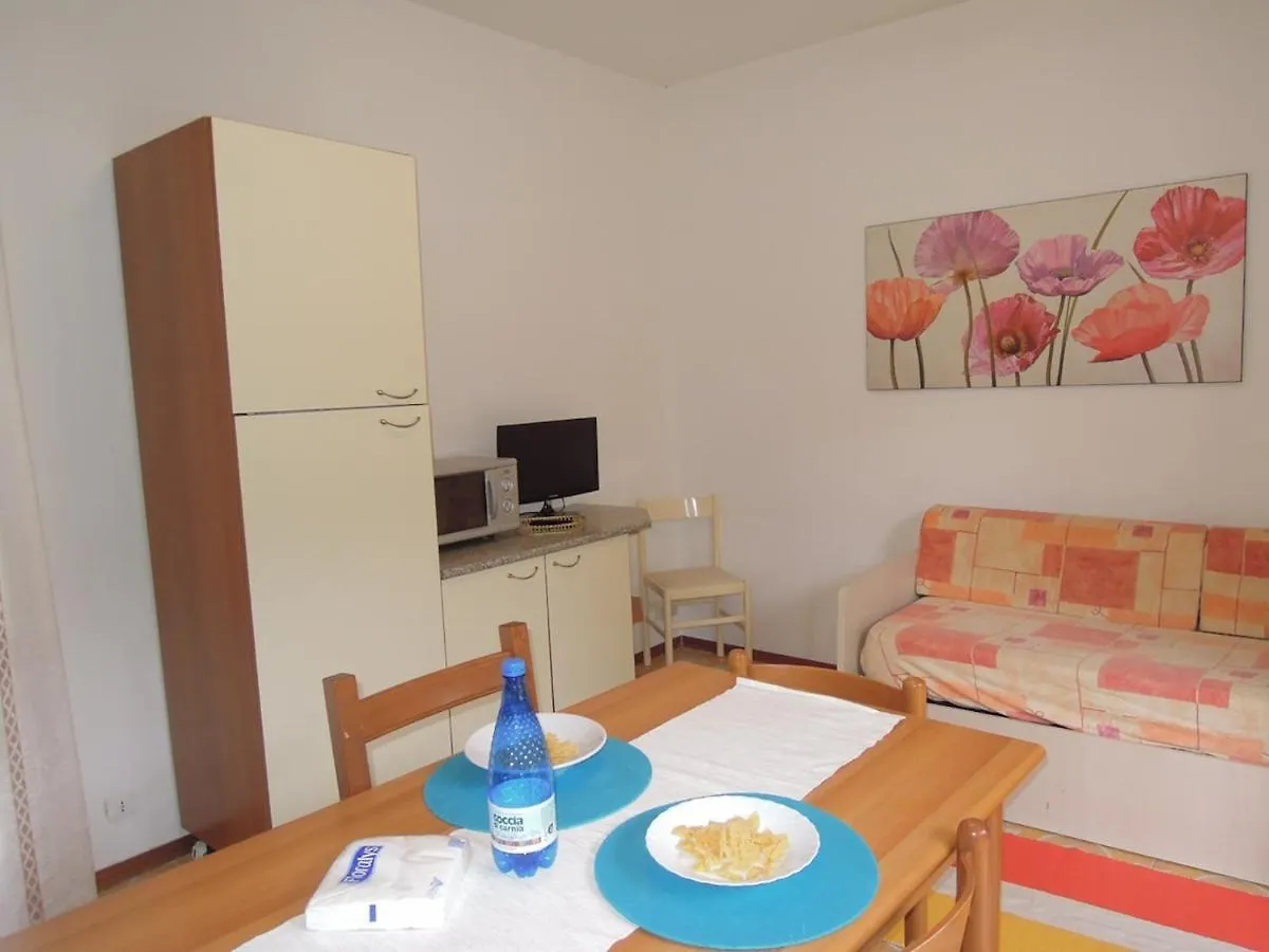 公寓 Villa With Garden 250 Meters From The Beach 比比翁